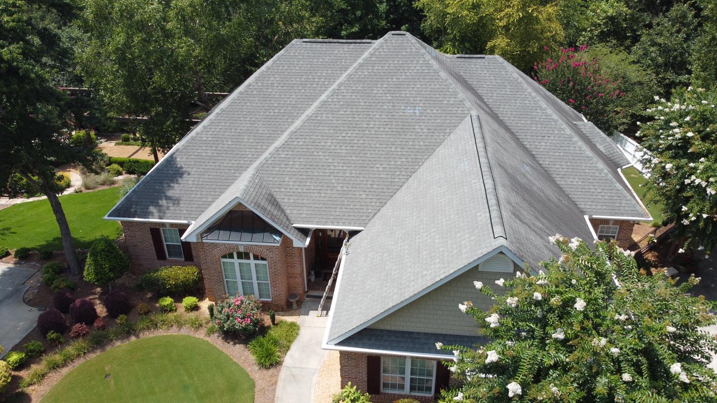 Srande Gorgeous Home with a New Roof by Our Crew